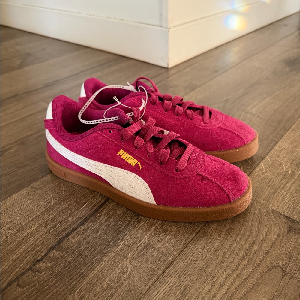 Puma Youth Club II Era Berry Suede White Casual Shoes 398886-11 Size 4 New
